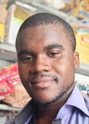 Jérémie AYELA из Brazzaville 23 года