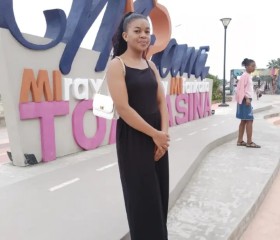 Rosana, 21, Toamasina