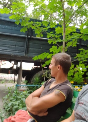 Василий, 37, Россия, Белгород