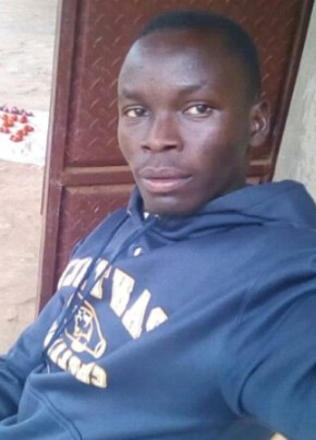 DENI VINYLZ, 23, Uganda, Kampala