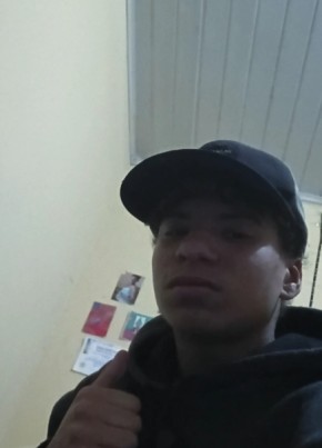 Lucas из Canoas 18 лет