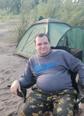 Илья из Сарапула 40 лет