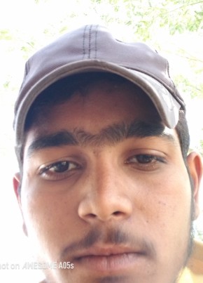 Rajesh, 18, India, Bhīnmāl