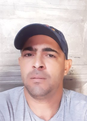 Eddyosmany, 43, República de Cuba, Camagüey