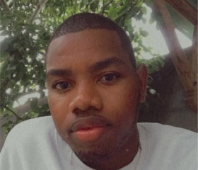 Smaicey, 26, Les Abymes