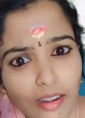 Latha, 18, India, Tiruppur