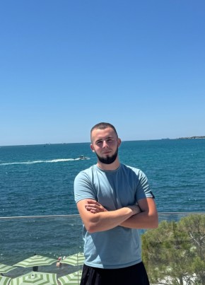 Александр из Родники (Ивановской обл.) 22 года