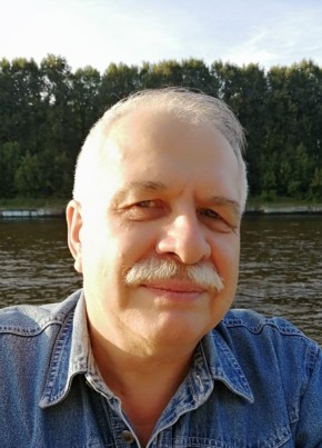 Николай из Москвы 66 лет