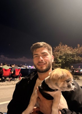 Kadircan из Üsküdar 22 года