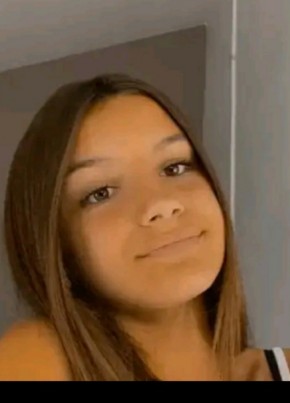 Lucie , 22, République Française, Nîmes