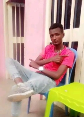 Fiqadu hinsarmu, 18, Ethiopia, Addis Ababa