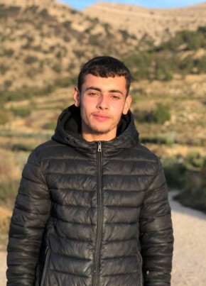 Louai Hadrani из Batna City 21 год