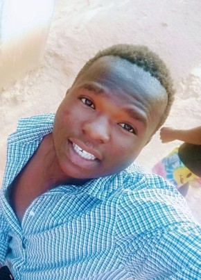Rustar mn Tchauy, 18, Malaŵi, Blantyre