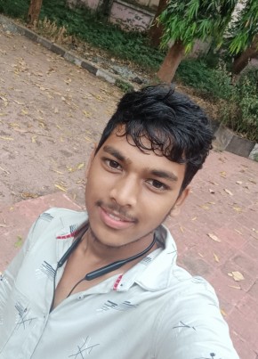 Chandan, 22, India, Bālugaon