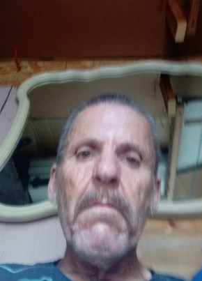Ronald West из Antioch 66 лет