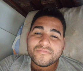 Emanuel, 26, Mar del Plata