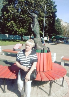 Татьяна, 59, Россия, Сланцы