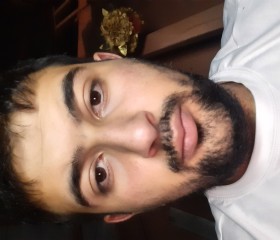 Artur, 24, Yerevan