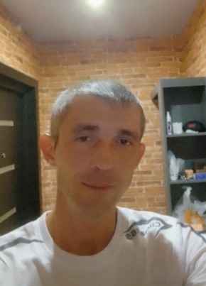 Арсений из Магнитогорска 40 лет