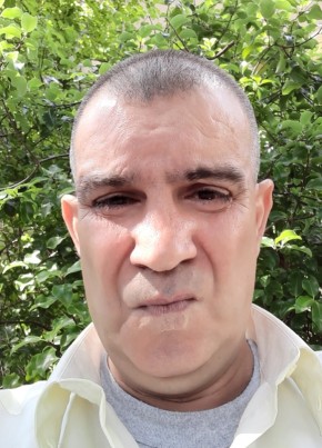 Tony, 56, People’s Democratic Republic of Algeria, Algiers
