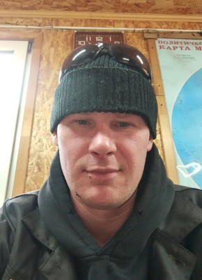 Михаил из Екатеринбурга 36 лет