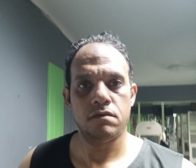 Hosam, 43, Cairo