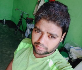 Dinesh, 24, Naraini