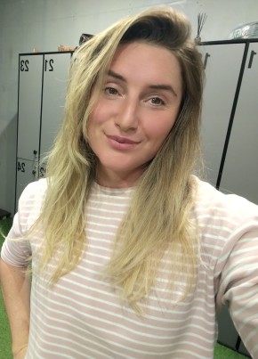 Анна Захарова из Иркутска 37 лет
