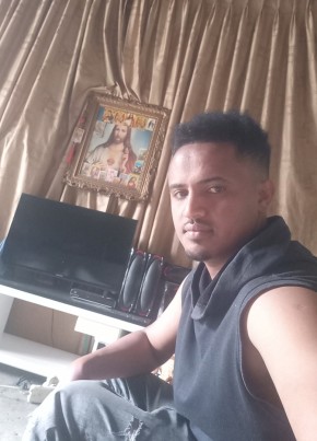 Binyem Bini Tesf, 41, ኢትዮጵያ, አዲስ አበባ