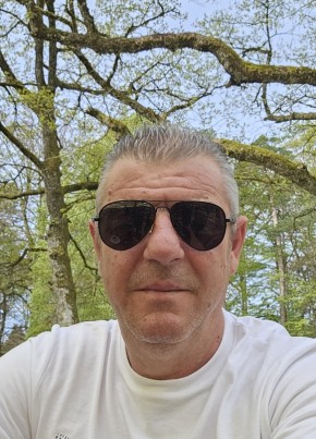 Robert из Varaždin 55 лет