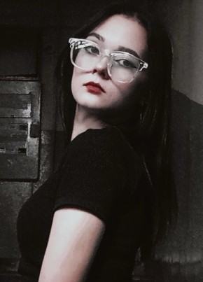 Яна из Барнаула 19 лет