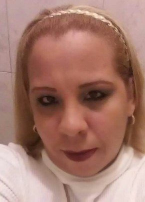 Anais, 39, República Argentina, Puerto Rico