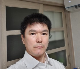 Ulan Ismadiiarov, 35, Uzgen