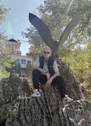 Константин из Тюмени 43 года