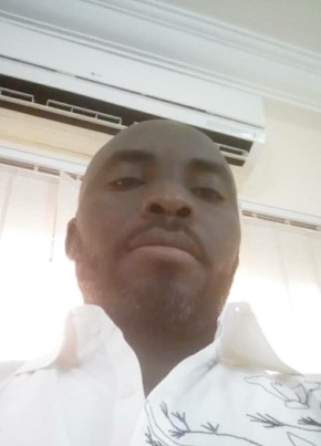 Frank, 41, Republic of Cameroon, Yaoundé