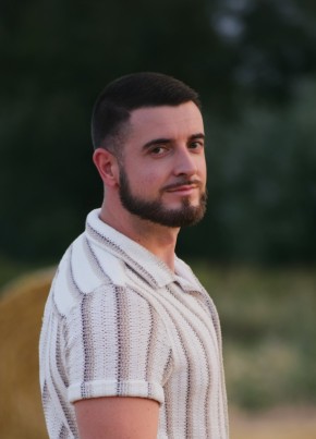 Евгений из Владикавказа 39 лет