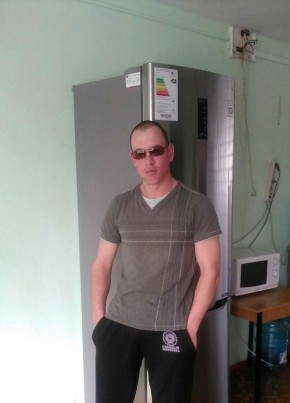 Виктор, 38, Россия, Волхов
