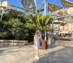 Natalya, 49, Prague
