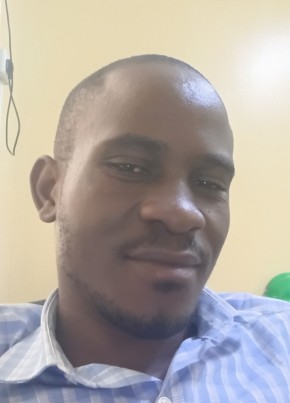 Okiror Ivan из Kampala 29 лет