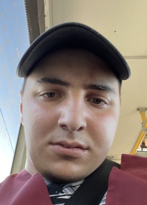 Алишер из Казани 22 года
