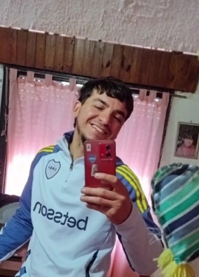 Maximi из Lincoln 18 лет