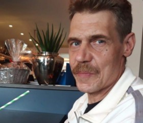 Johan, 55, Brussels