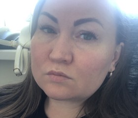 Yulya, 38, Saint Petersburg