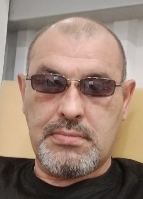 Руслан из Димитровграда 44 года