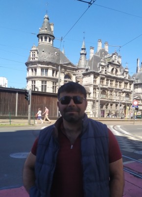 Vuqar, 45, Koninkrijk België, Antwerpen