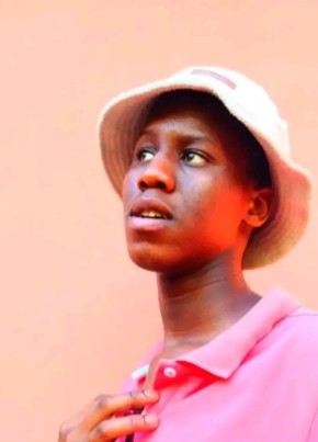 Hope, 20, Botswana, Gaborone
