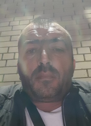 Сархан из Сергиев Посада 43 года