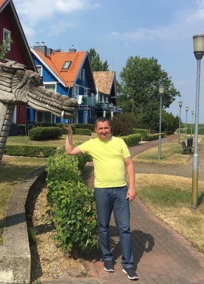 Дмитрий из Кингисеппа 49 лет