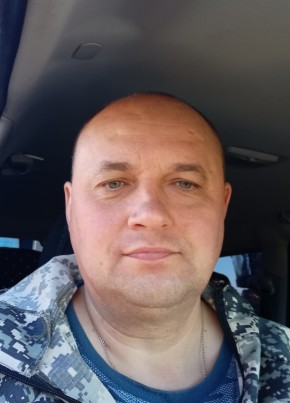 Максим из Фролово 43 года