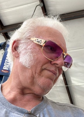 Buddy из Houston 69 лет